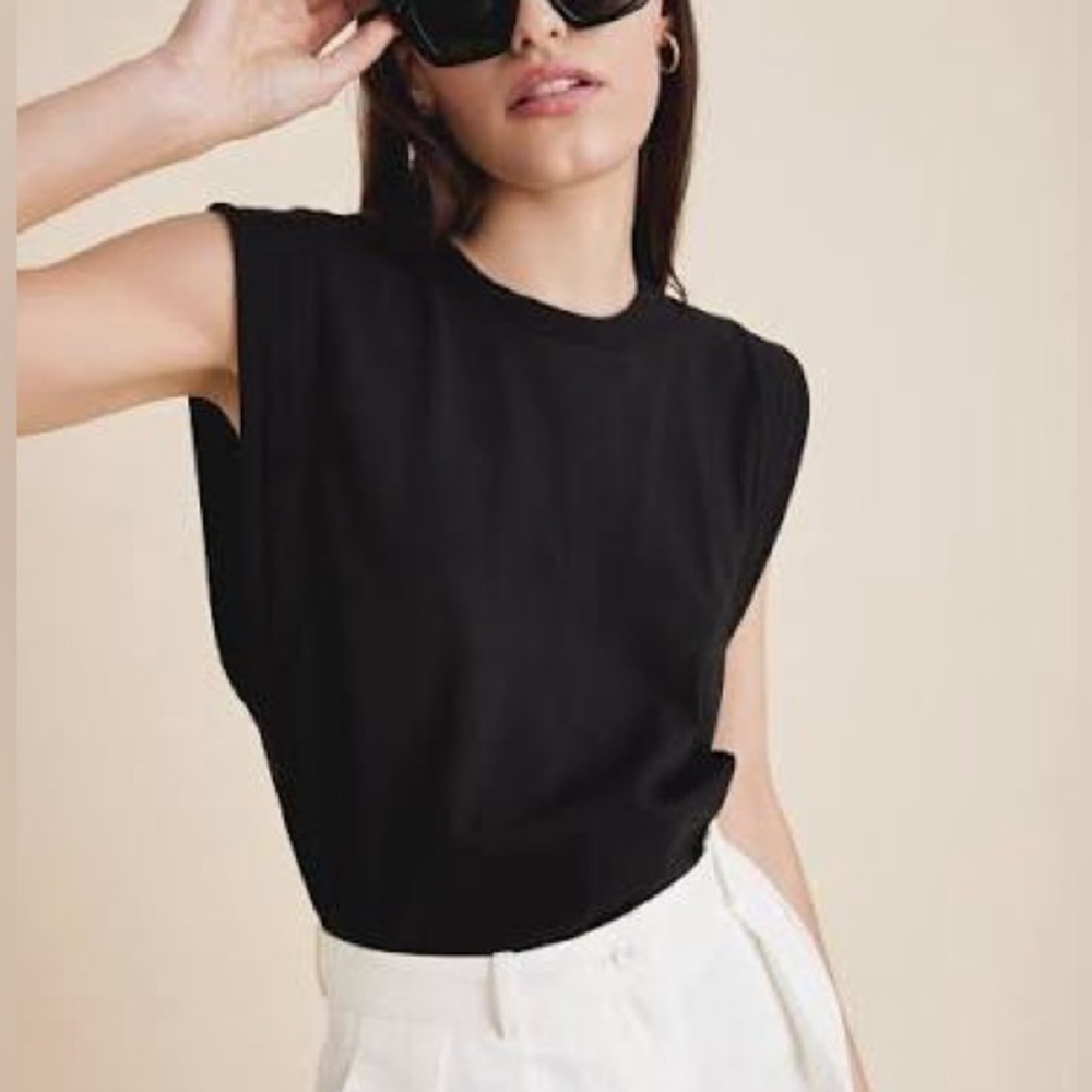 Soldout.nyc Gimme That Shoulder Tee - Black - Medium